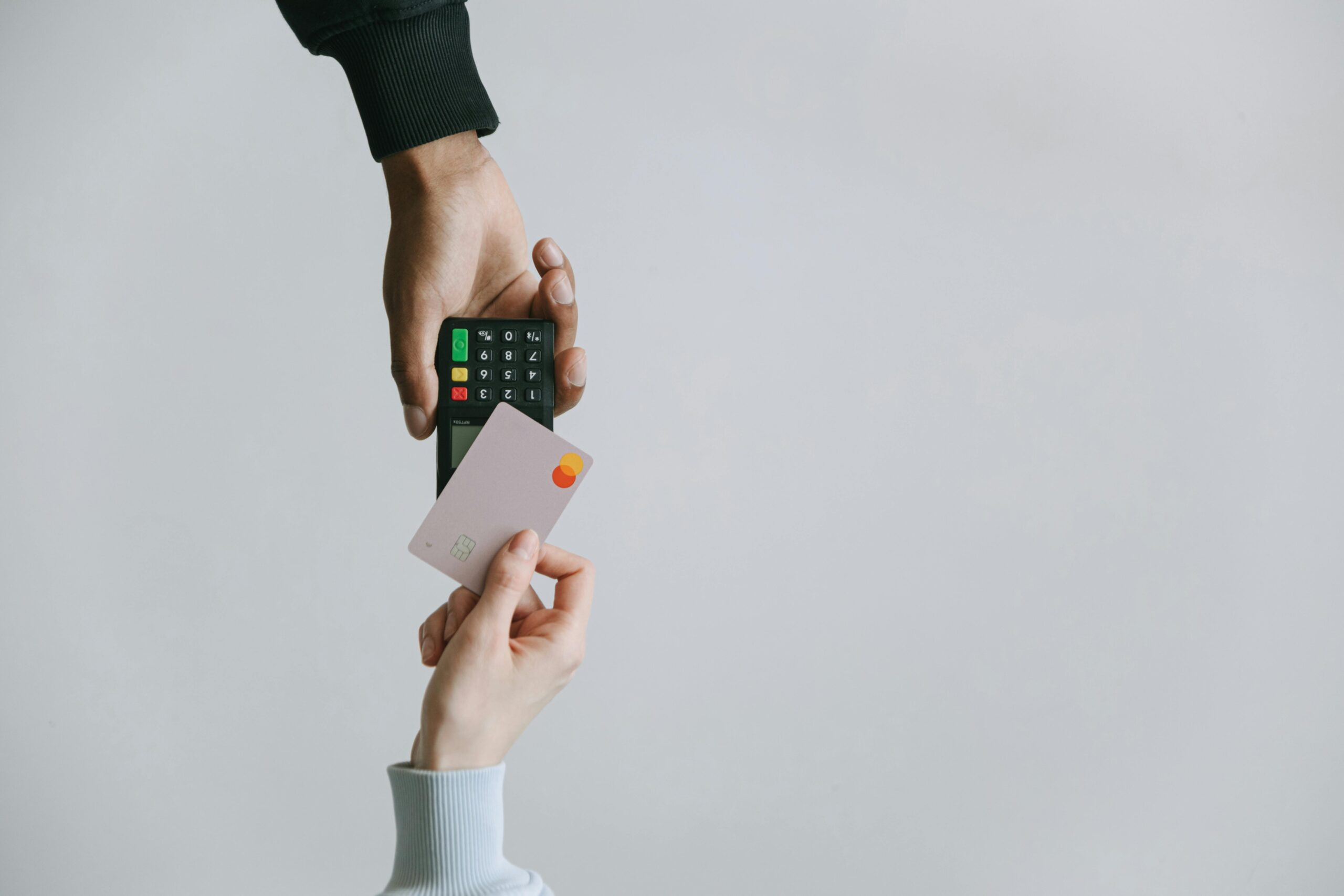 Infographic highlighting essential components of a successful ecommerce website, including mobile optimization, user-friendly navigation, secure payments, branding, and trust signals. - ecommerce website infographic
